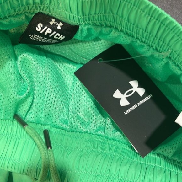 Under Armour Men's Essential Volley Shorts - Picture 7 of 11